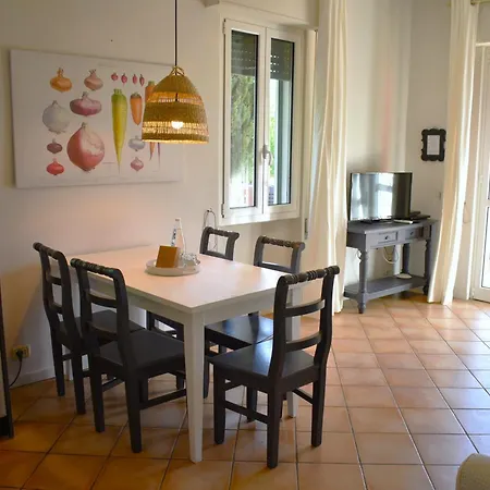 شقة فندقية Park Il Gabbiano Moniga del Garda